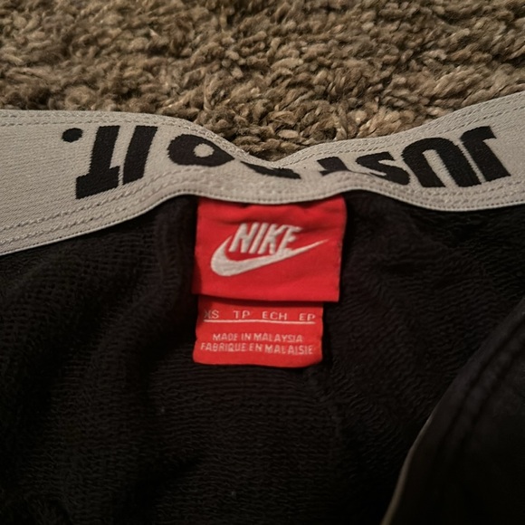 Nike Sweats Joggers - Picture 3 of 4